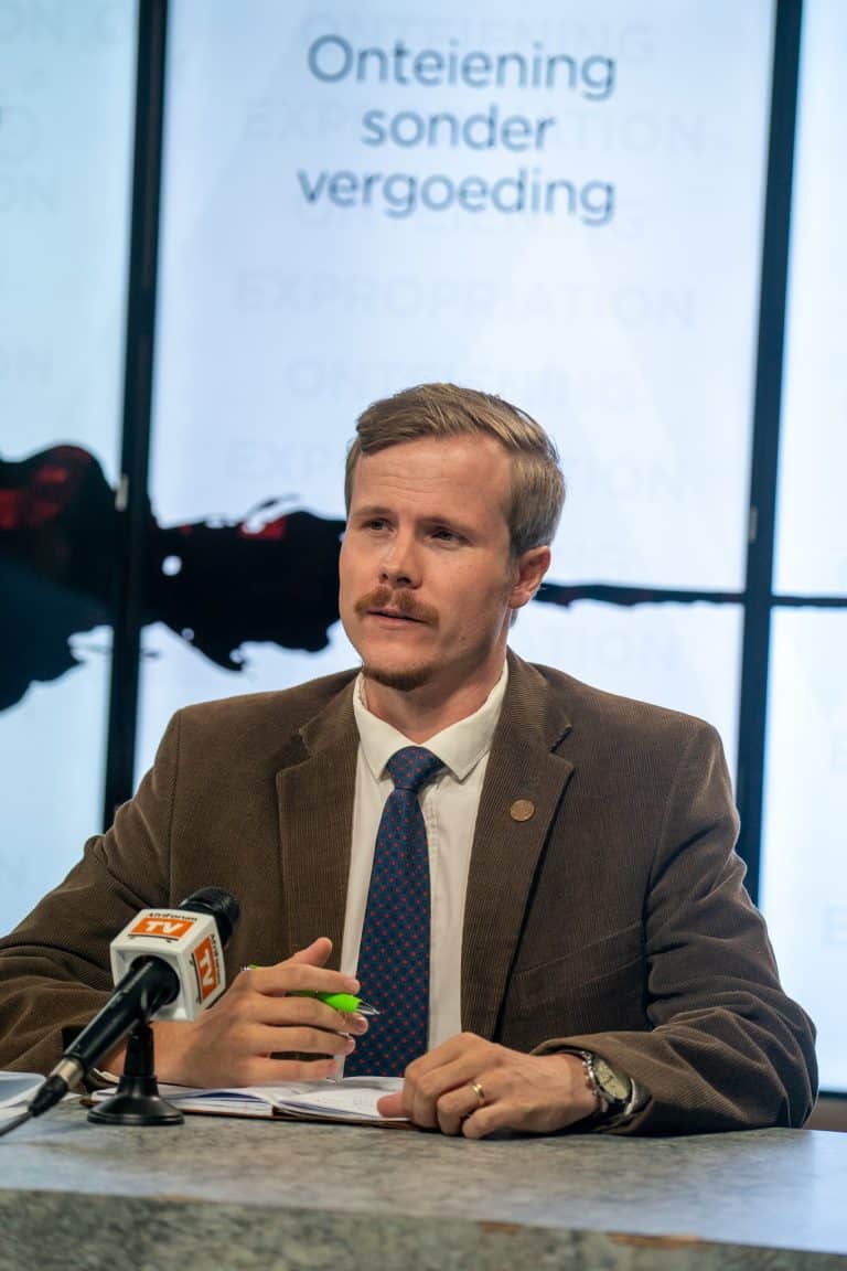 Organisasiebou: Isolasie is dikwels ’n keuse