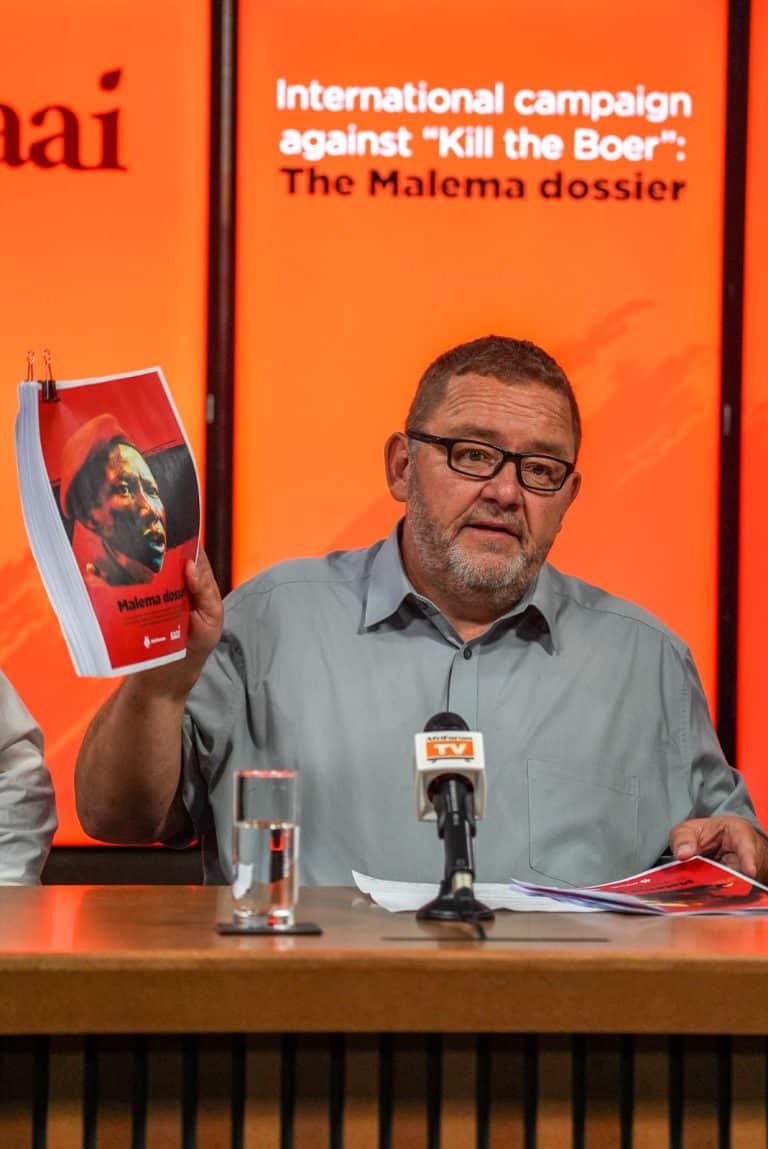 Malema: Die net span al hoe stywer