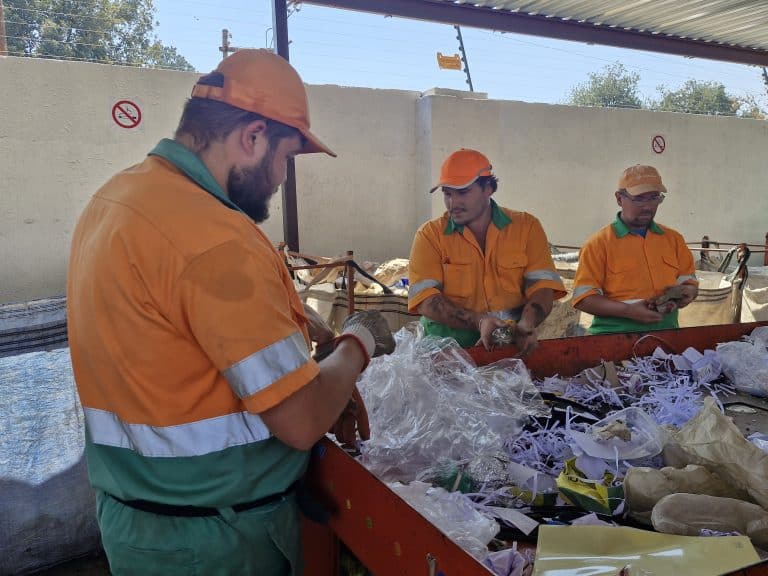 Vier uit elke vyf vullisterreine vaar vrot